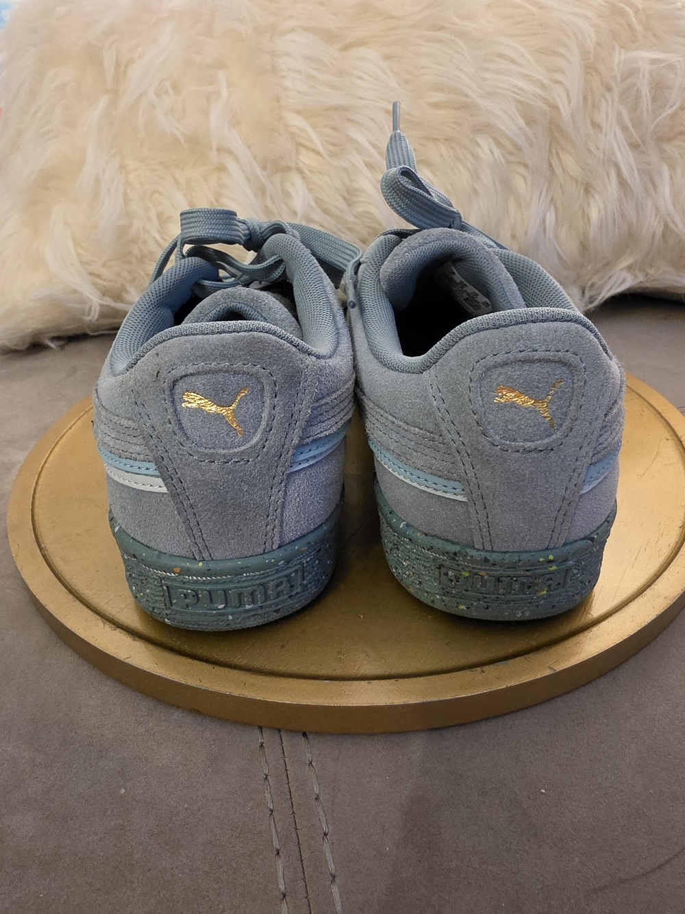 PUMA Suede Low-Top Sneakers in Dusty Blue - Picture 4 of 9